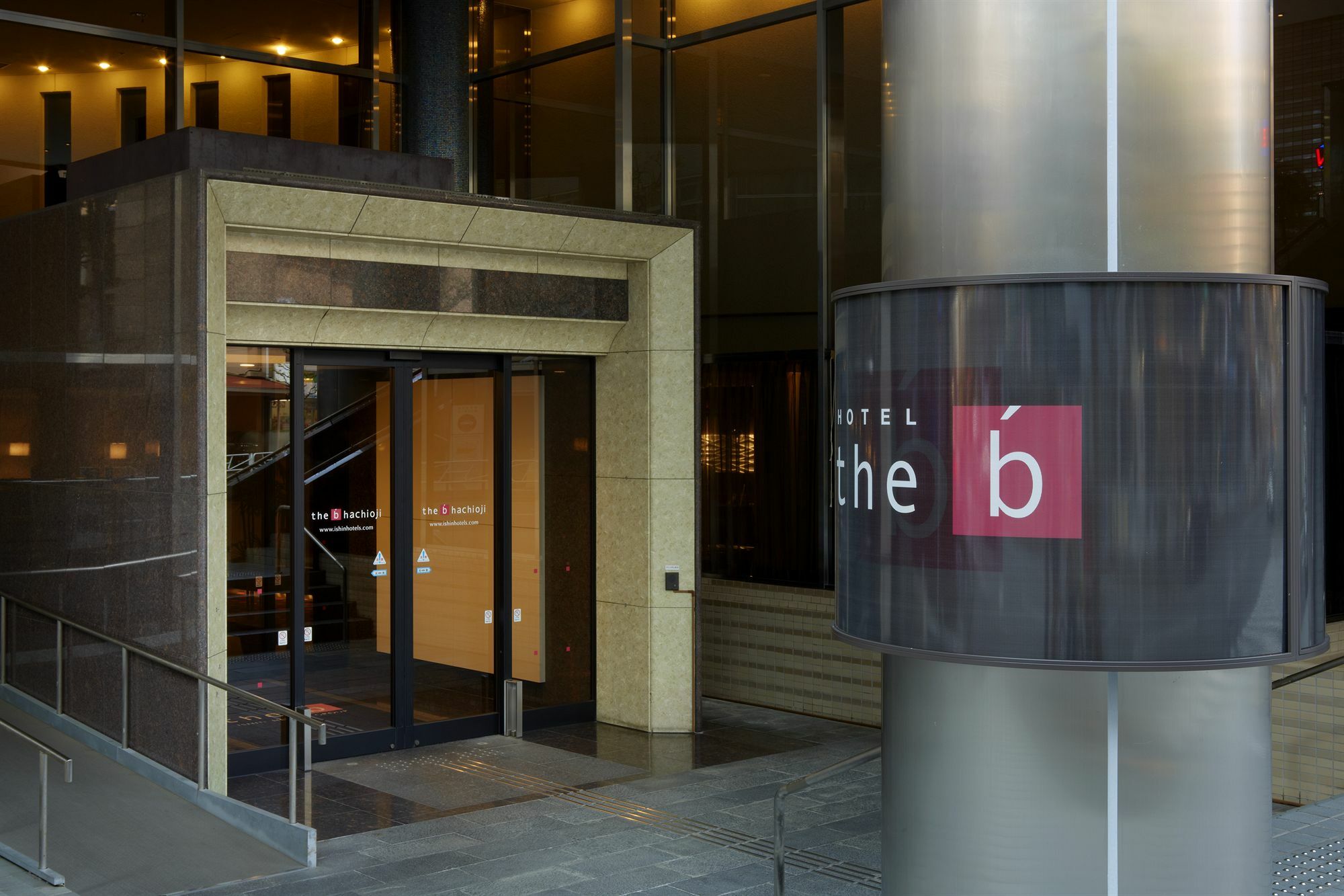 The B Hachioji Hotel Bagian luar foto